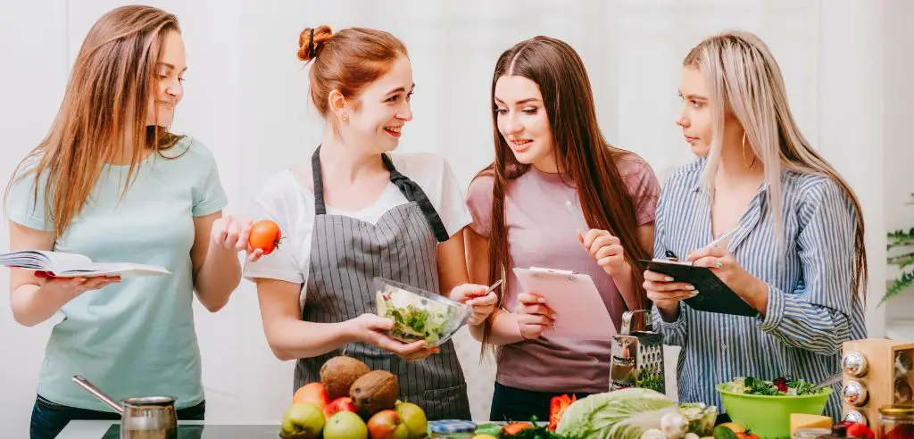 gemeinsam kochen und neue rezepte lernen